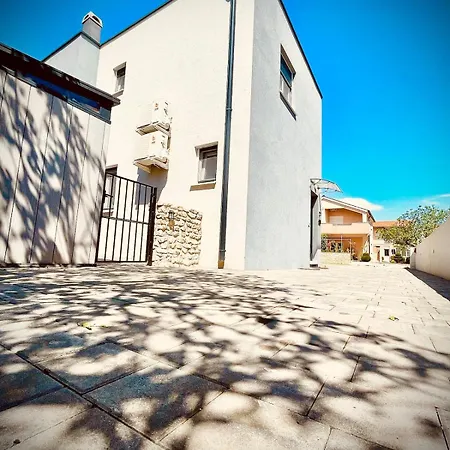 Lp Croatia * Vrsi