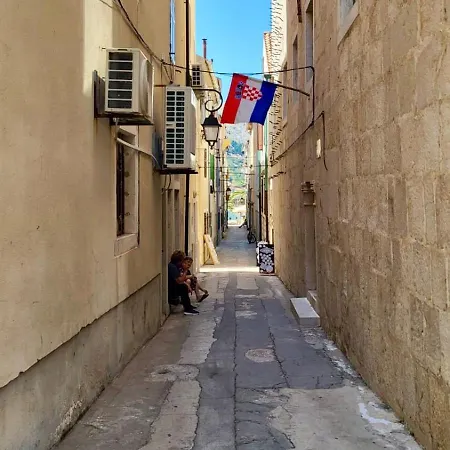 Lp Croatia *