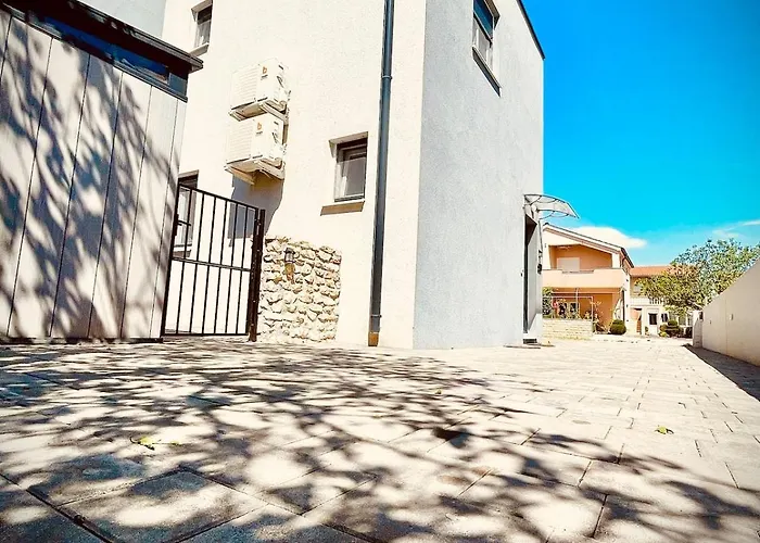 Lp Croatia * Vrsi