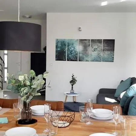 Nyaraló Lp Croatia *